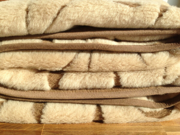 Kołdra wełniana Camel z wełny wielbłądziej Benjamin Brąz 140x200 stan magazynowy 1 sztuka