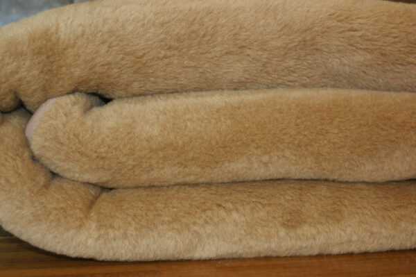 0015 Kołdra wełniana Camel z wełny wielbłądziej Kasztan 220x200