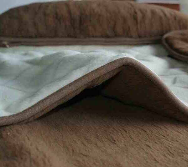 0261 Kołdra z wełny Camel Ciemny + Kaszmir Caro 240x200