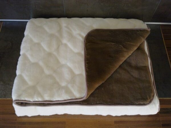 0479 Pościel z wełny Camel Ciemny + Kaszmir Wytłaczany 180x200 stan magazynowy 3 sztuki