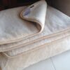 4 Kołdra wełniana Camel z wełny wielbłądziej Jasny Light 160x200 stan magazynowy 2 sztuki