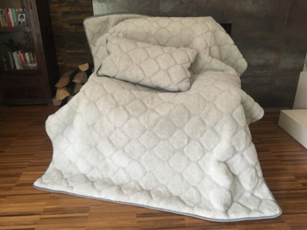 Pościel z wełny Alpaki Silver Caro + Alpaka Gładka 140x200 + Podkład wełniany