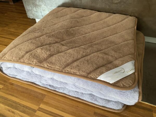 Kołdra z wełny Alpaki Alpina Pasy Camel Ciemny Pasy 160x200