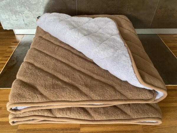 Kołdra z wełny Alpaki Alpina Pasy Camel Ciemny Pasy 160x200