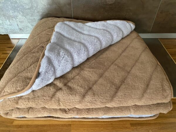 Kołdra z wełny Alpaki Alpina Pasy Camel Ciemny Pasy 160x200