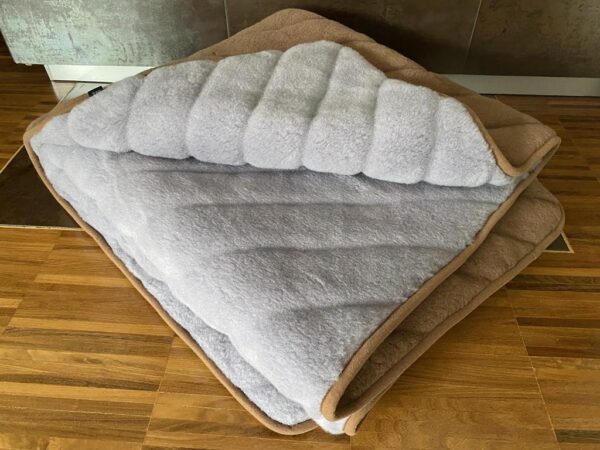 Kołdra z wełny Alpaki Silver Pasy Camel Ciemny Pasy 140x200
