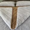 Pościel z wełny Alpaki Silver Pasy Camel Ciemny Pasy 160x200 + Materac wełniany