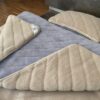 Pościel z wełny Alpaki Alpina Pasy Camel Jasny Pasy 140x200 + Materac wełniany
