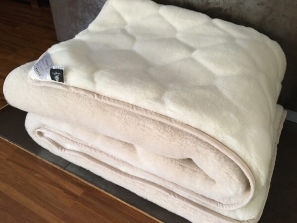 Kołdra z wełny Camel Jasny + Kaszmir Caro 200x200 stan magazynowy 1 sztuka