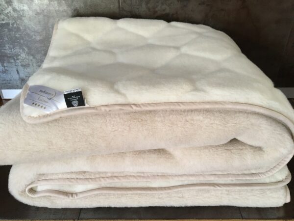 Kołdra z wełny Camel Jasny + Kaszmir Caro 200x200 stan magazynowy 1 sztuka