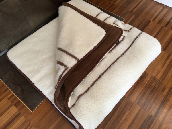 Posciel-Merynos-Greka-Camel-Ciemny-140x200-33 Pościel z wełny Camel Ciemny + Merynos Tumbler Greka 140x200