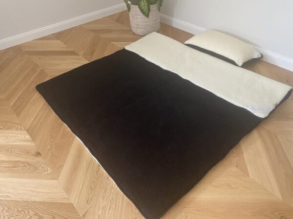 Pościel z wełny Merynos Tumbler Czarny + Tumbler Biały 140x200 + Materac wełniany
