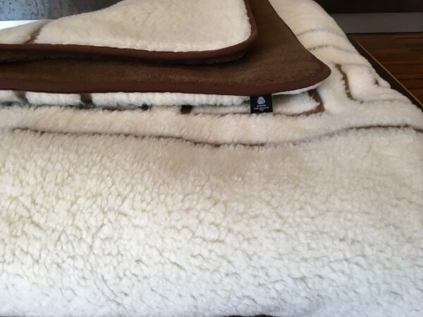 Posciel-Merynos-Greka-Camel-Ciemny-160x200-240x200-11 Pościel z wełny Camel Ciemny + Merynos Tumbler Greka 160x200