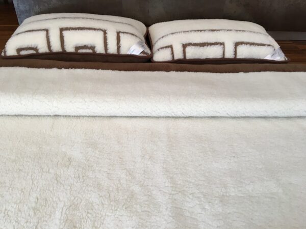 Posciel-Merynos-Greka-Camel-Ciemny-160x200-240x200-64 Pościel z wełny Camel Ciemny + Merynos Tumbler Greka 160x200