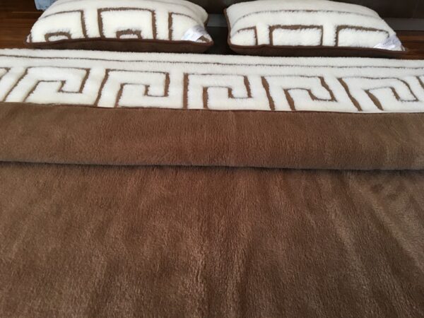 Posciel-Merynos-Greka-Camel-Ciemny-160x200-240x200-77 Pościel z wełny Camel Ciemny + Merynos Tumbler Greka 160x200