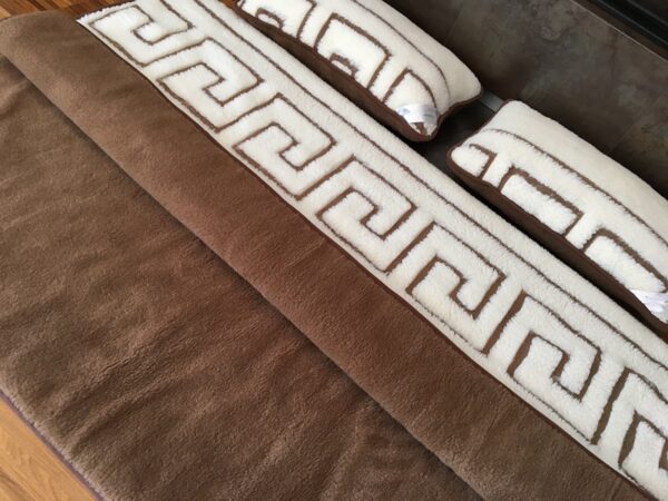 Posciel-Merynos-Greka-Camel-Ciemny-160x200-240x200-78 Pościel z wełny Camel Ciemny + Merynos Tumbler Greka 160x200