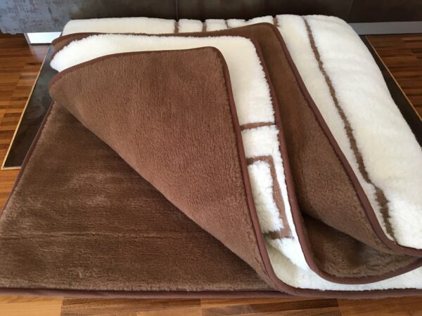 Posciel-Merynos-Greka-Camel-Ciemny-160x200-240x200-86 Pościel z wełny Camel Ciemny + Merynos Tumbler Greka 160x200