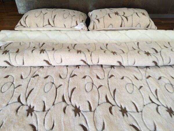 Posciel-Camel-Rampicanti-Kaszmir-Caro-160x200-240x200-15 Pościel z wełny Camel Jasny Rampicanti + Kaszmir Caro 240x200