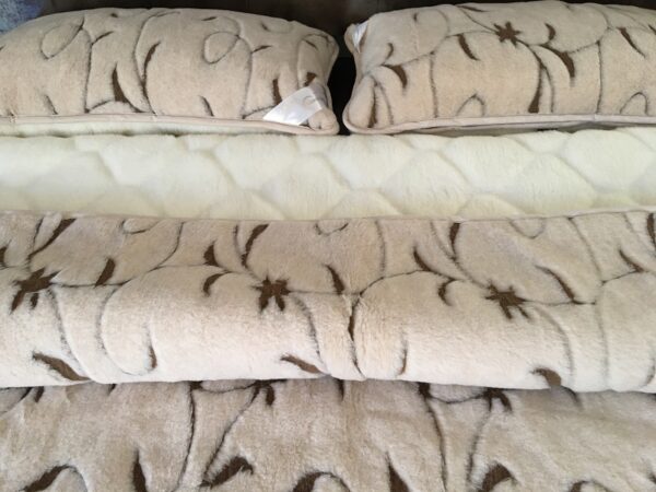 Posciel-Camel-Rampicanti-Kaszmir-Caro-160x200-240x200-17 Pościel z wełny Camel Jasny Rampicanti + Kaszmir Caro 240x200