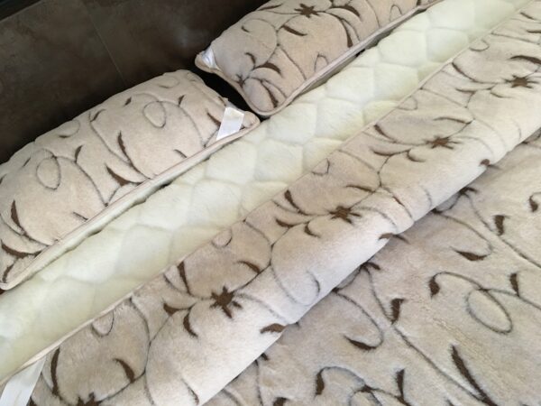 Posciel-Camel-Rampicanti-Kaszmir-Caro-160x200-240x200-19 Pościel z wełny Camel Jasny Rampicanti + Kaszmir Caro 240x200
