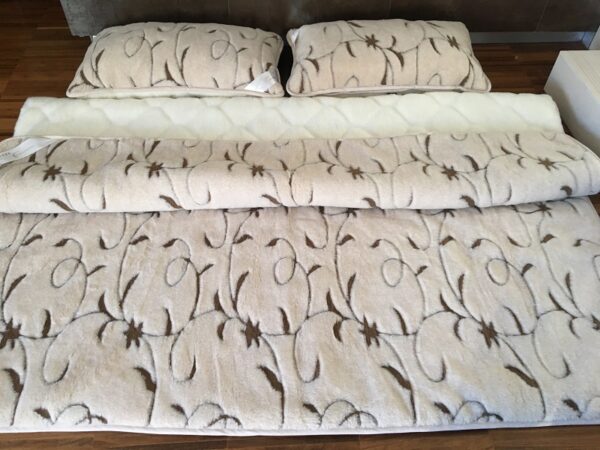 Posciel-Camel-Rampicanti-Kaszmir-Caro-160x200-240x200-25 Pościel z wełny Camel Jasny Rampicanti + Kaszmir Caro 240x200