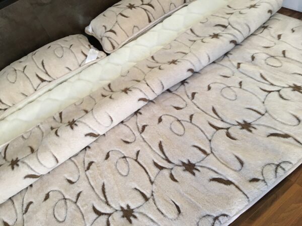 Posciel-Camel-Rampicanti-Kaszmir-Caro-160x200-240x200-34 Pościel z wełny Camel Jasny Rampicanti + Kaszmir Caro 240x200