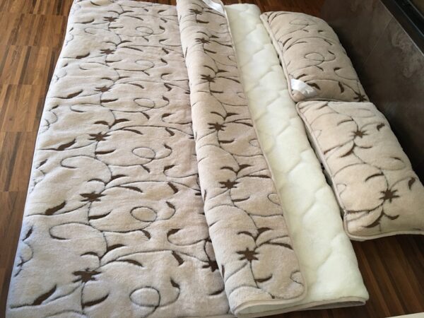 Posciel-Camel-Rampicanti-Kaszmir-Caro-160x200-240x200-37 Pościel z wełny Camel Jasny Rampicanti + Kaszmir Caro 240x200
