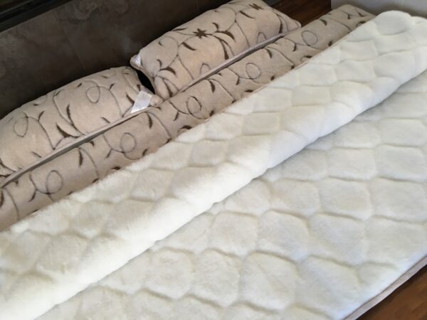 Posciel-Camel-Rampicanti-Kaszmir-Caro-160x200-240x200-57 Pościel z wełny Camel Jasny Rampicanti + Kaszmir Caro 240x200