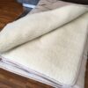 Pościel z wełny Camel Jasny Rampicanti + Merynos Tumbler 180x200 + Podkład wełniany