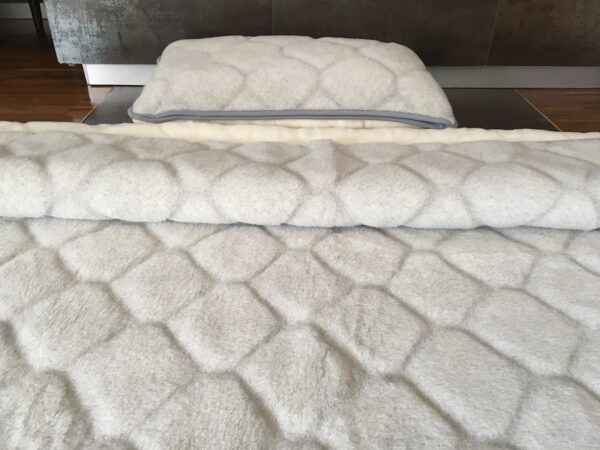 Pościel z wełny Alpaki Silver Caro Kaszmir Caro 140x200 stan magazynowy 4 sztuki