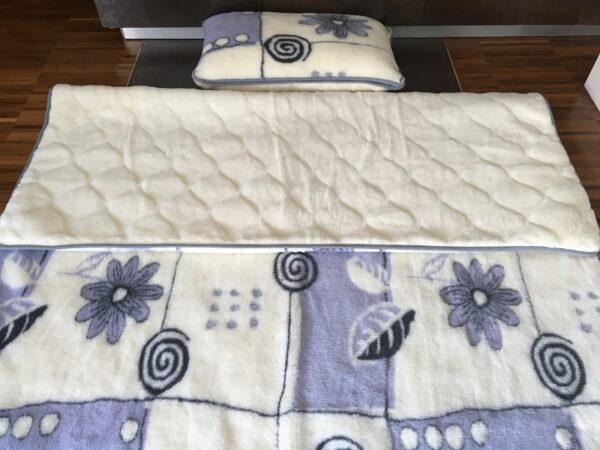 Pościel z wełny Alpaki Violet Botanica Kaszmir Caro 140x200 + Materac wełniany