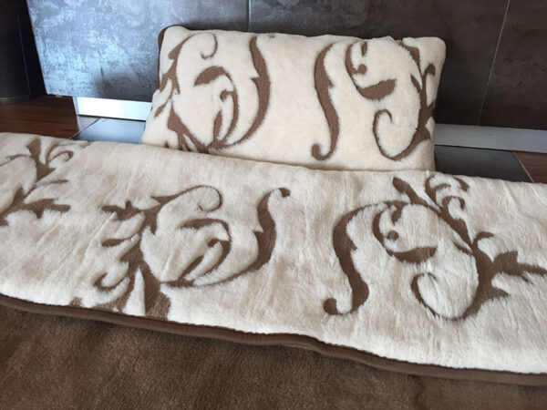 Pościel wełniana Camel z wełny wielbłądziej Szlachecka 140x200 + Materac wełniany