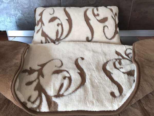 Pościel wełniana Camel z wełny wielbłądziej Szlachecka 140x200 + Materac wełniany
