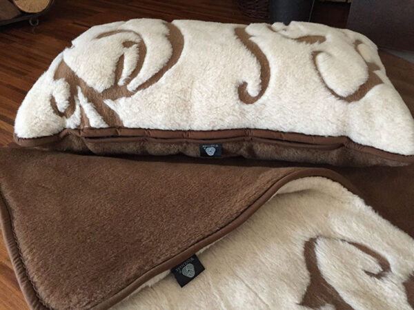 Pościel wełniana Camel z wełny wielbłądziej Szlachecka 140x200 + Materac wełniany