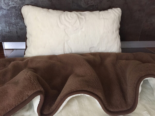 16 Pościel z wełny Camel Ciemny + Kaszmir Róża 140x200 + Materac wełniany