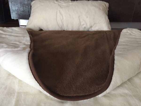 21 Pościel z wełny Camel Ciemny + Kaszmir Róża 140x200 + Materac wełniany