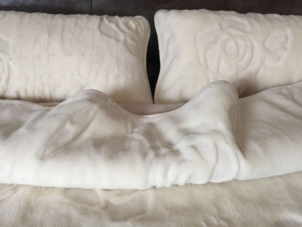 15 Pościel z wełny Camel Jasny + Kaszmir Róża 220x200 + Materac wełniany