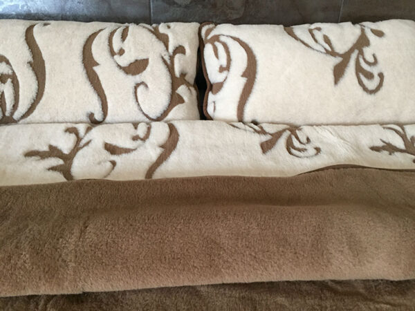 Pościel wełniana Camel z wełny wielbłądziej Szlachecka 220x200 + Materac wełniany