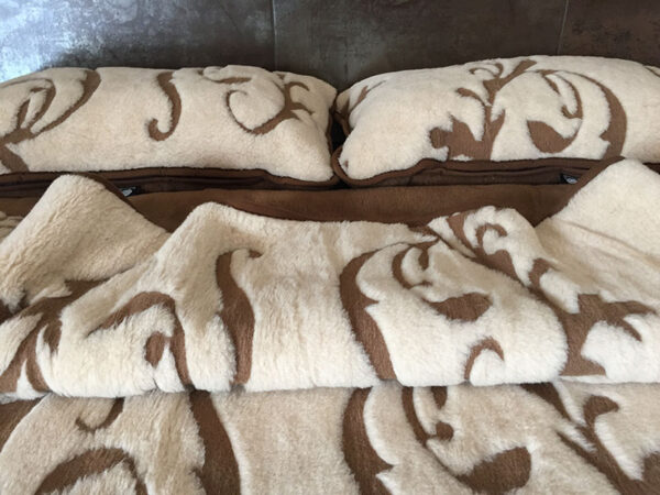 Pościel wełniana Camel z wełny wielbłądziej Szlachecka 220x200 + Materac wełniany