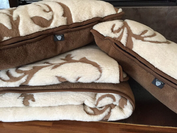 Pościel wełniana Camel z wełny wielbłądziej Szlachecka 220x200 + Materac wełniany