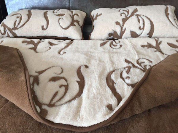 Pościel wełniana Camel z wełny wielbłądziej Szlachecka 220x200 + Materac wełniany