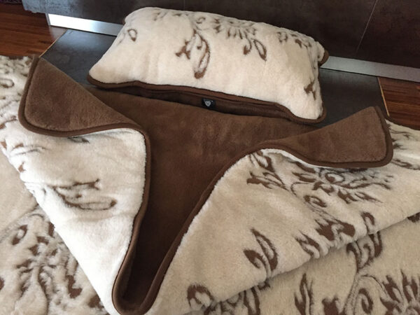 17 Pościel wełniana Camel z wełny wielbłądziej Aruba 140x200 + Materac wełniany