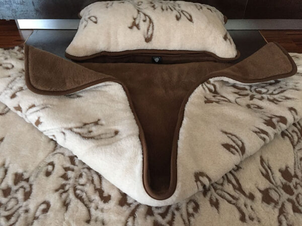 18 Pościel wełniana Camel z wełny wielbłądziej Aruba 140x200 + Materac wełniany