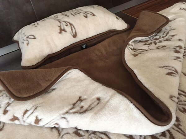 19 Pościel wełniana Camel z wełny wielbłądziej Aruba 140x200 + Materac wełniany