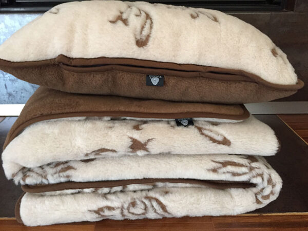 25 Pościel wełniana Camel z wełny wielbłądziej Aruba 140x200 + Materac wełniany