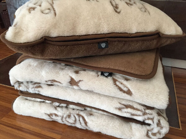 27 Pościel wełniana Camel z wełny wielbłądziej Aruba 140x200 + Materac wełniany