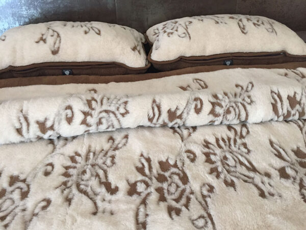19 Pościel wełniana Camel z wełny wielbłądziej Aruba 200x200 + Materac wełniany