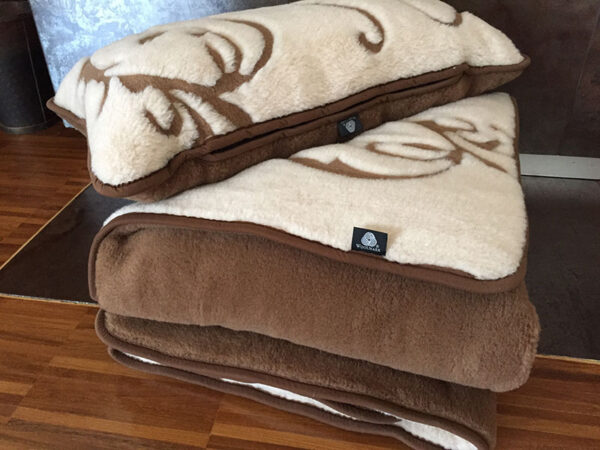 23 Kołdra wełniana Camel z wełny wielbłądziej Szlachecka 160x200