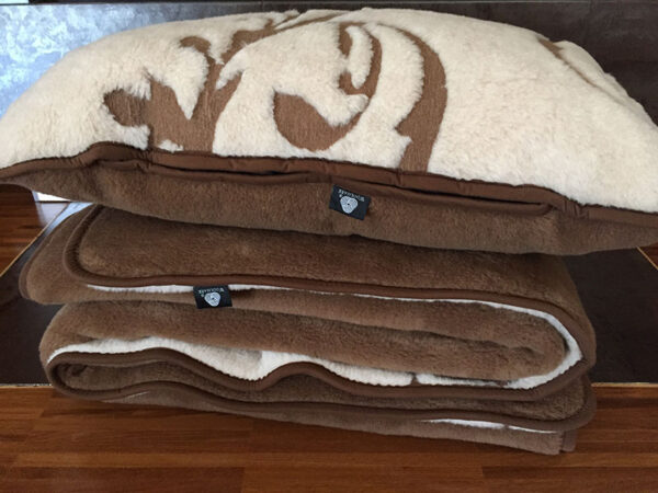 24 Kołdra wełniana Camel z wełny wielbłądziej Szlachecka 160x200