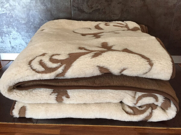 27 Kołdra wełniana Camel z wełny wielbłądziej Szlachecka 160x200